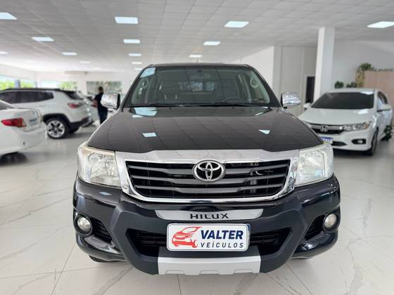 TOYOTA HILUX 2.7 SR 4X2 CD 16V FLEX 4P AUTOMÁTICO TOYOTA HILUX 2.7 SR 4X2 CD 16V FLEX 4P AUTOMÁTICO